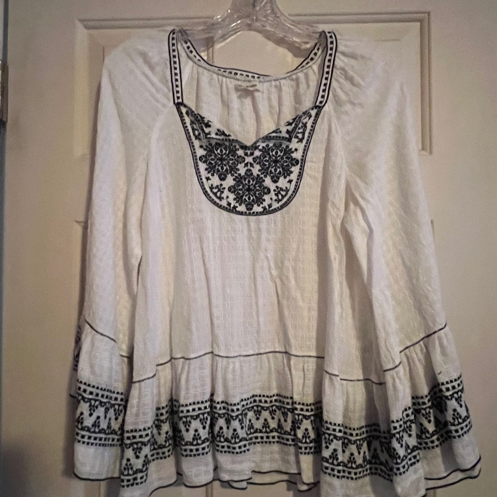 Embroidered blouse